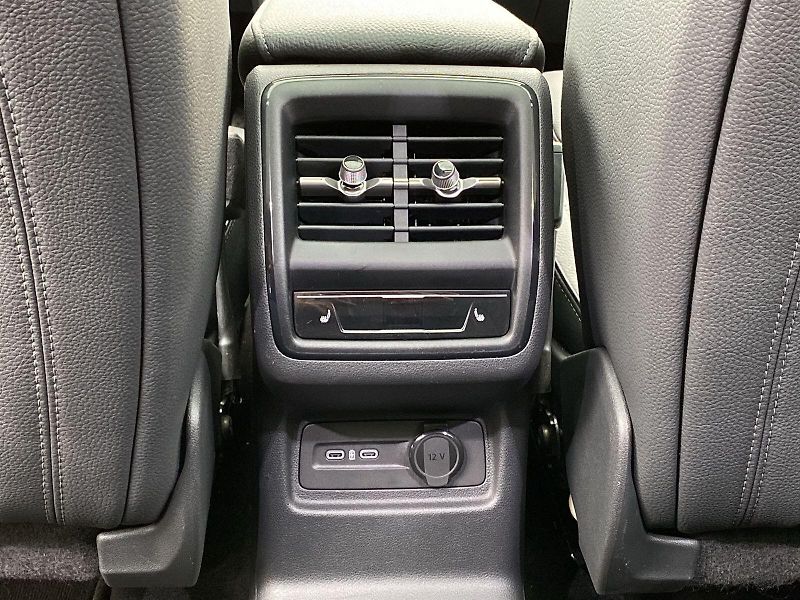 Škoda Kodiaq (2024) 2.0 TDI 4x4 DSG Exclusive Sele - fotka 29 z 40