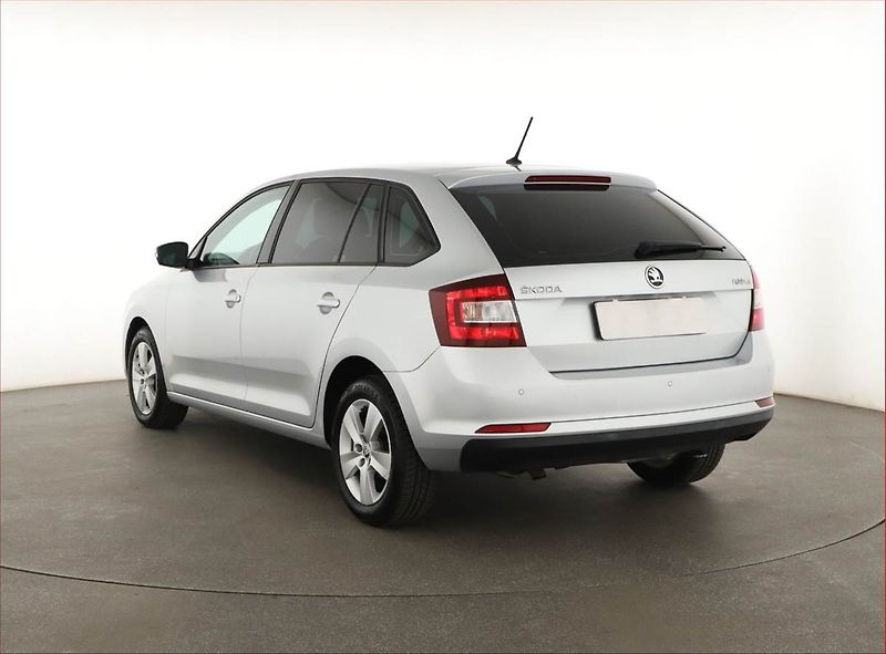 Škoda Rapid (2018) Spaceback 1.0 TSI, Serv.kniha - fotka 4 z 14