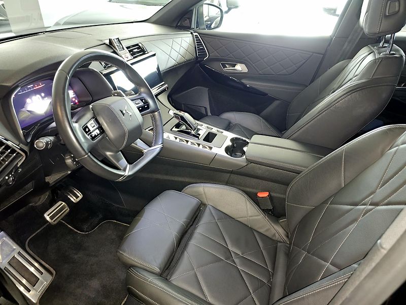 DS Automobiles DS7 Crossback 1.5 BlueHDi 130 EAT8 Rivoli CZ - fotka 12 z 25