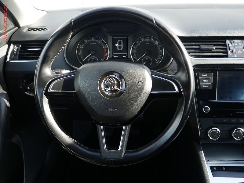 Škoda Octavia (2018) 1.5 TSI, ČR, Tour - fotka 14 z 16