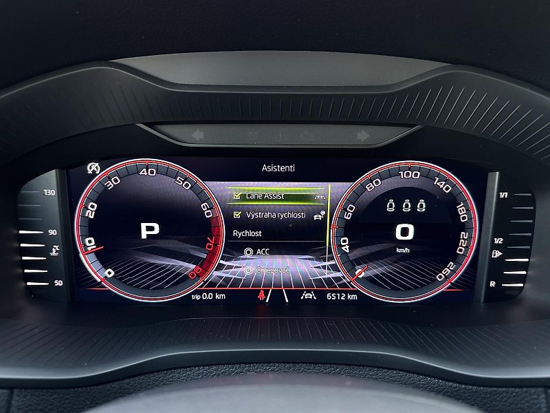 Škoda Karoq 2.0TSi 4x4 DSG 190PS Sportline - fotka 21 z 47