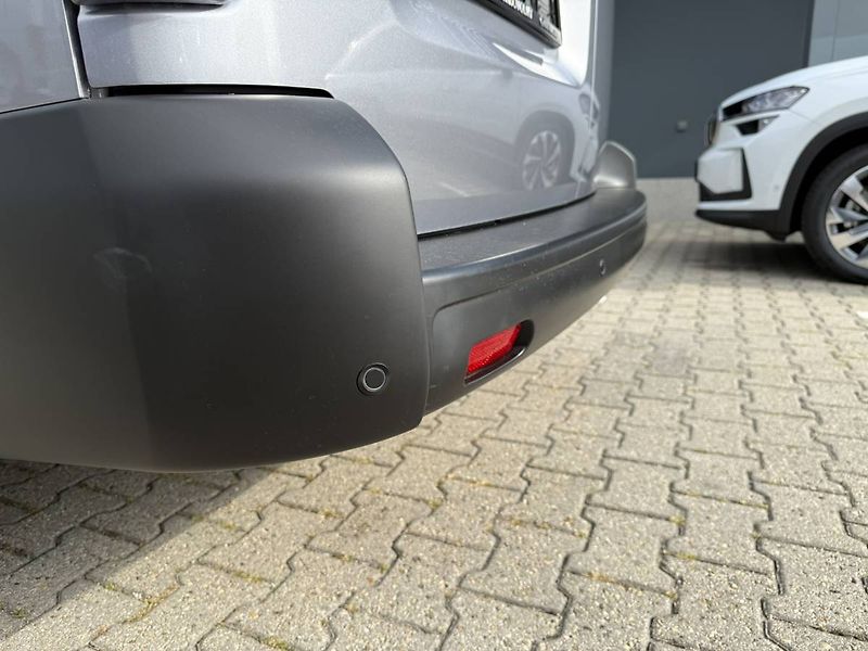 Opel Vivaro (2026) L2 (L) Crew Van Flexspace 2.2 - fotka 22 z 24
