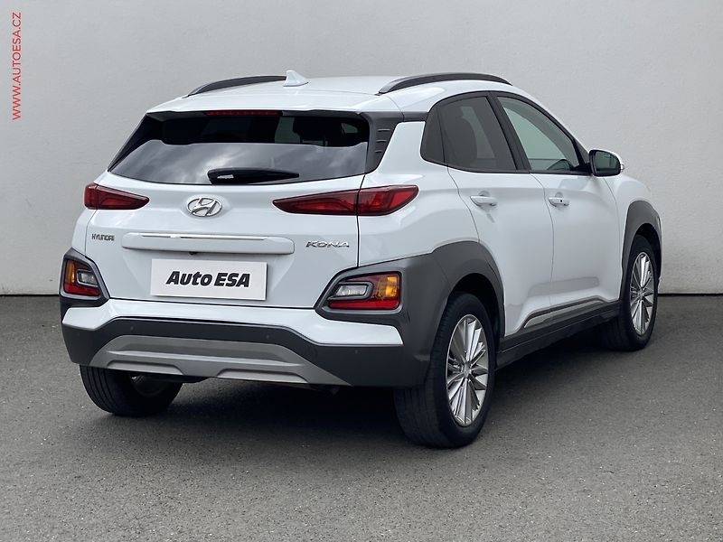 Hyundai Kona (2020) 1.6 CRDi, AT, navi, kamera - fotka 4 z 19
