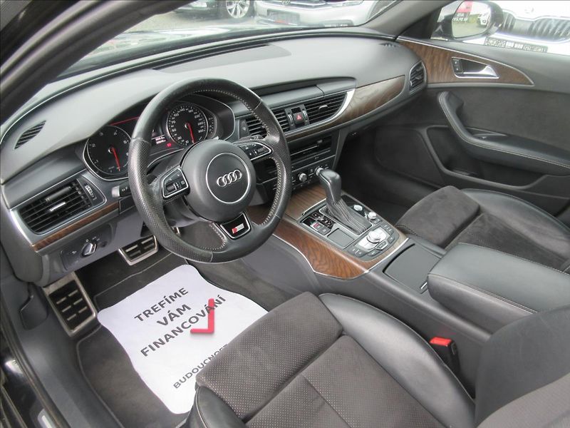 Audi A6 Avant 3,0 TDI Sline - fotka 6 z 19