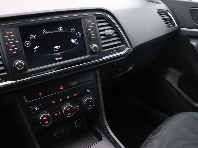 Seat Ateca 2,0 TDI LED 4Drive CZ Style - fotka 17 z 28