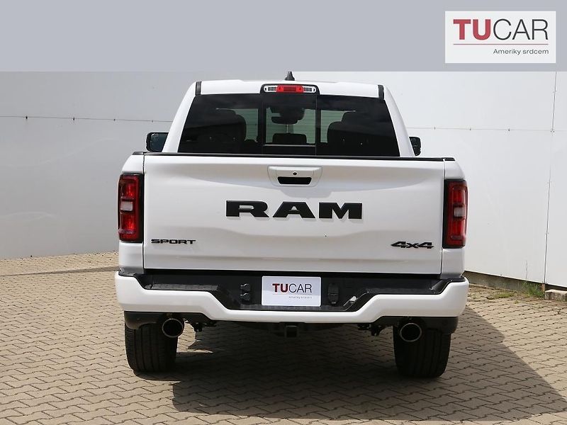 RAM 1500 (2026) Laramie 5.7V8 HEMI 2026  - fotka 6 z 43