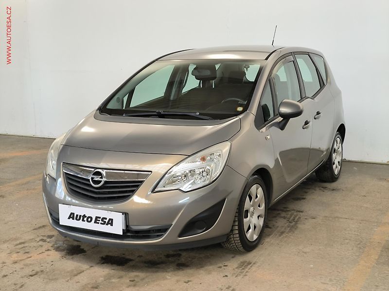 Opel Meriva (2010) 1.7 CDTi, AC, výhřev sed - fotka 3 z 17