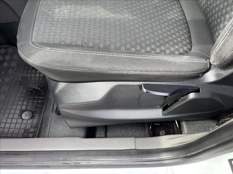 Ford Transit Connect 1,5 EcoBlue 74kW Trend L2 - fotka 18 z 28