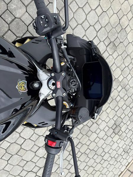 Aprilia Tuono V4 1100 Factory - fotka 7 z 10