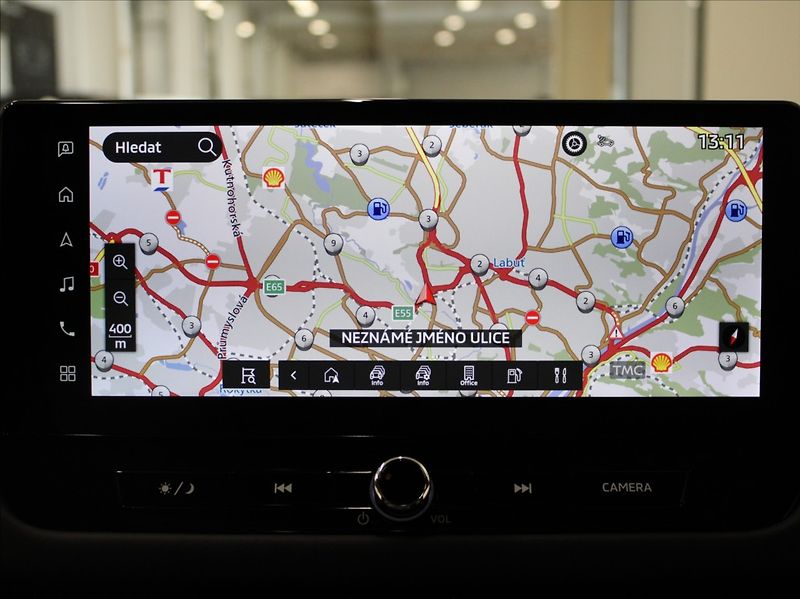 Mitsubishi Outlander 2,4 PHEV AWD Instyle 12tkm! - fotka 13 z 31