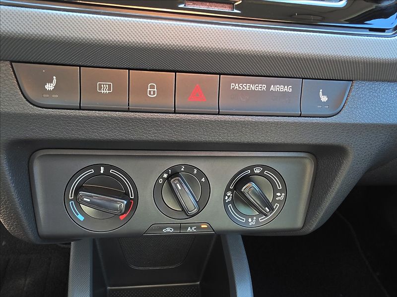 Škoda Fabia III 1,0TSi 70KW Cool 43tkm - fotka 18 z 43