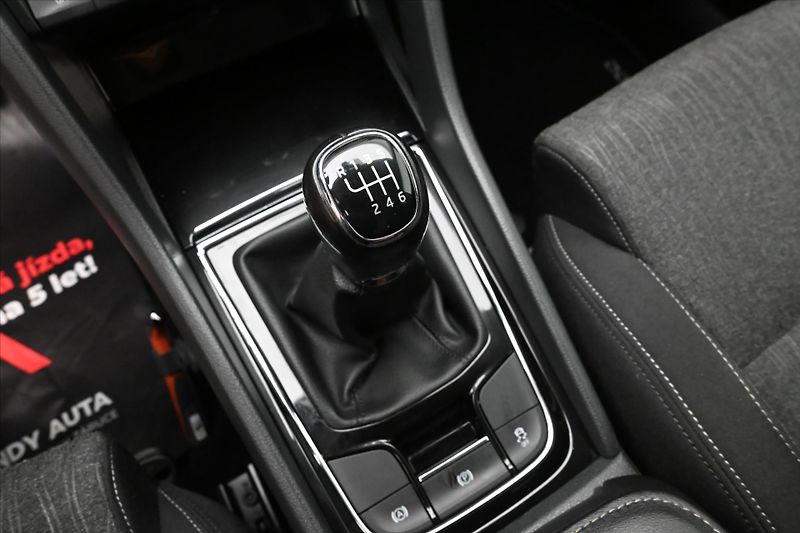 Škoda Karoq 1,5 TSI 110kW Business Záruka - fotka 22 z 31