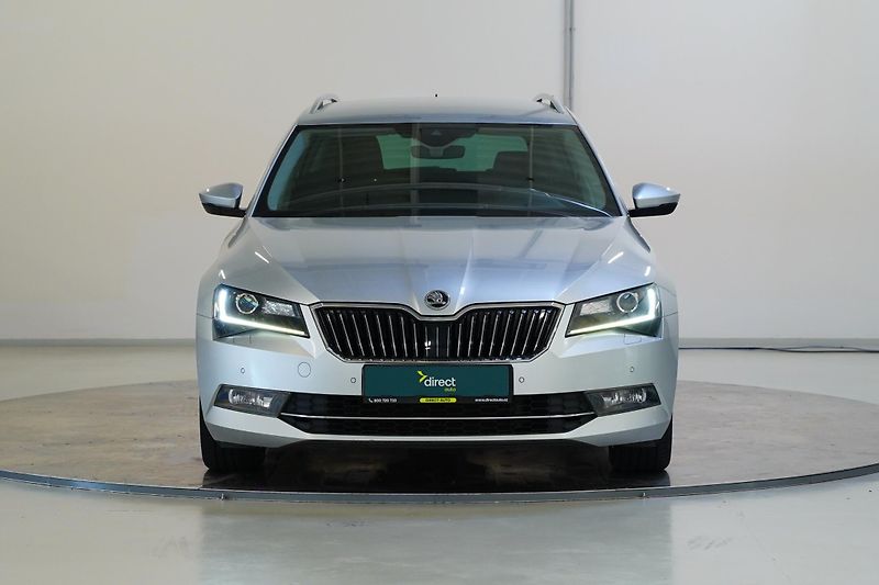 Škoda Superb - fotka 4 z 26