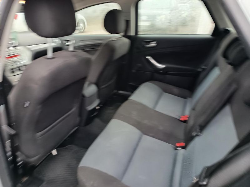 Ford Mondeo (2008) 2.0 TDCI Aotomat! - fotka 24 z 31