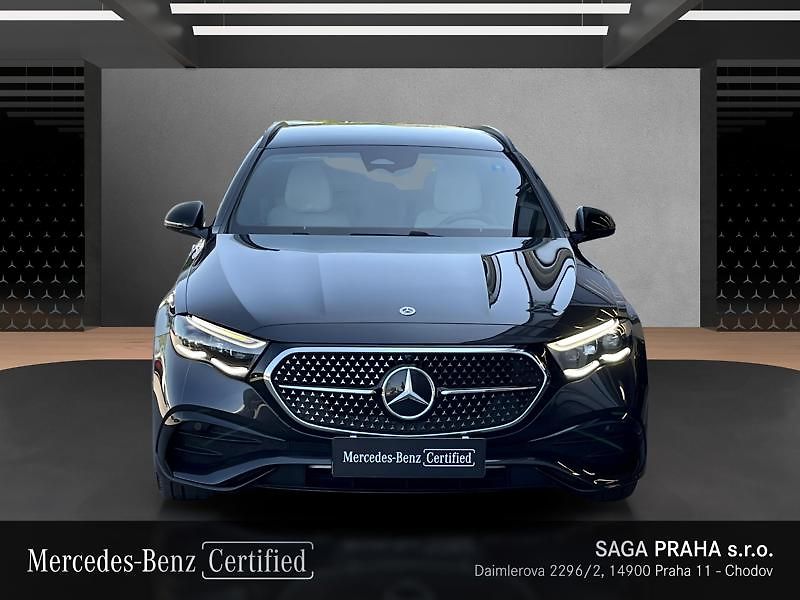 Mercedes-Benz Třídy E Třída E 300 e kombi EQ AMG Nig - fotka 2 z 18