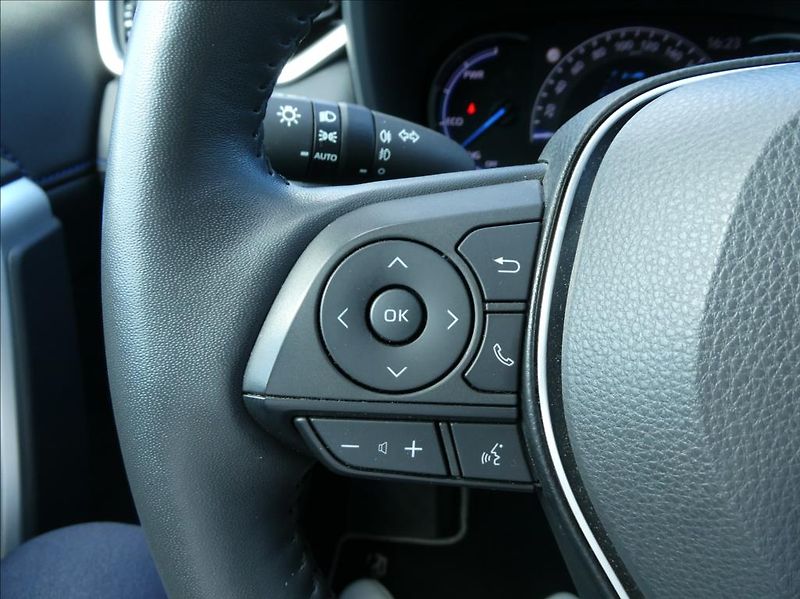 Toyota RAV4 2,5 Hybrid,1.maj,ČR,tažné - fotka 21 z 33
