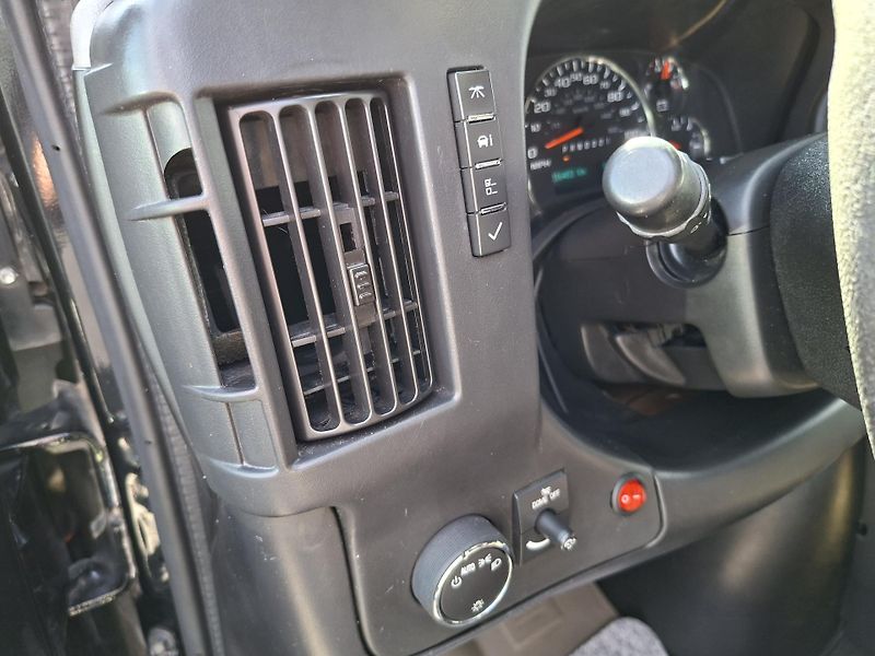 Chevrolet Express (2014) 5,3V8 VOR 4x4,redukce,LPG,DPH  - fotka 26 z 44