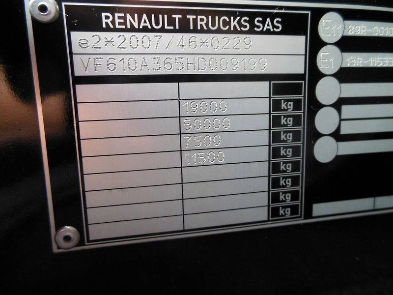 Renault Trucks T T520 COMFORT, LOWDECK, TOP STA - fotka 18 z 19