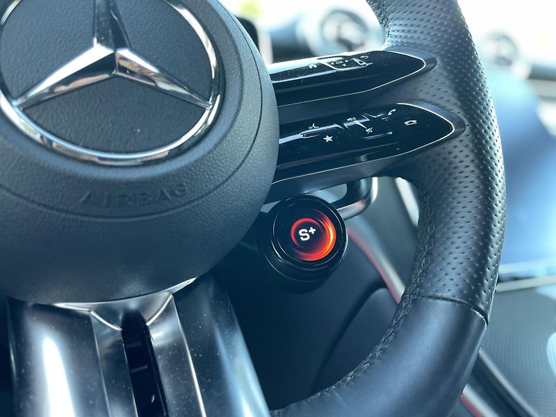 Mercedes-Benz GLC 63 S AMG E PERFORMANCE - fotka 23 z 37