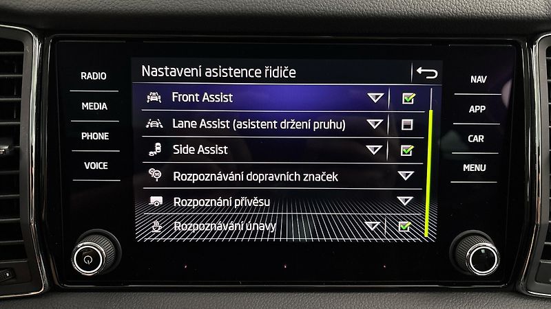Škoda Kodiaq 2.0 TDI DSG 4x4 L&K - fotka 30 z 34