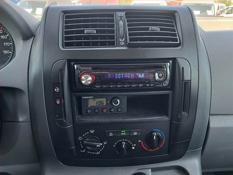 Peugeot Expert (2008) 1.6 HDi, Bus, 8Míst, ČR - fotka 12 z 15