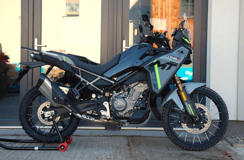 CFMOTO 450 MT-R (2026) 450MT-R GREY - fotka 1 z 25
