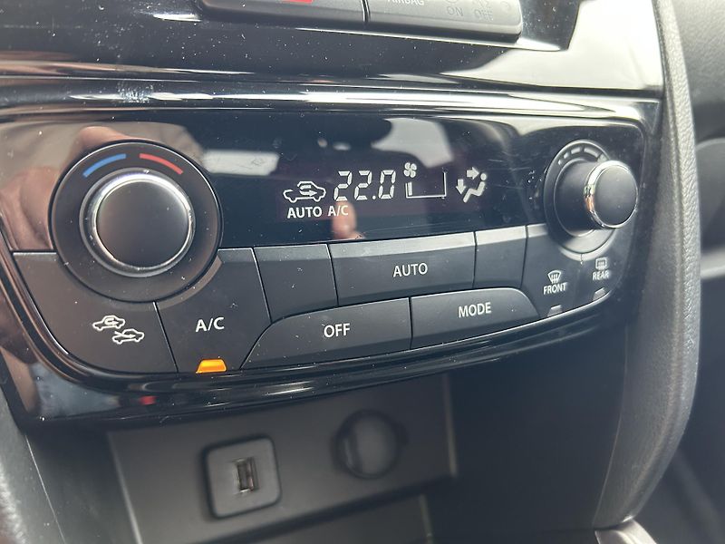 Suzuki Vitara (2022) 1.4 i 95 KW hybrid  - fotka 21 z 28