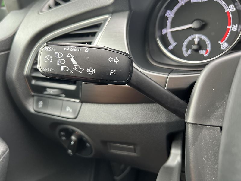 Škoda Fabia Style+ 1.0TSi KAMERA ČR 1.MAJ. - fotka 14 z 46