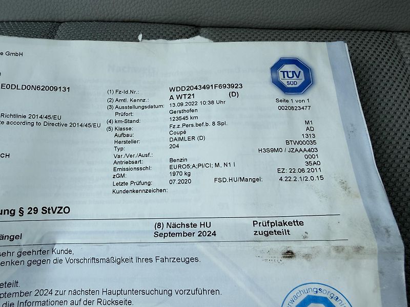 Mercedes-Benz Třídy C 180 CGI NAVI MANUAL SERVISKA - fotka 38 z 48