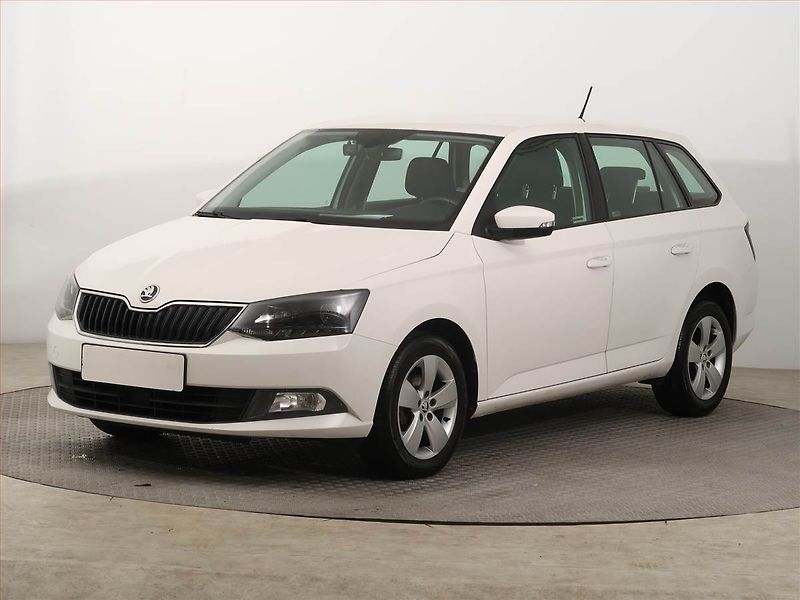 Škoda Fabia (2017) Style 1.4 TDI, Serv.kniha - fotka 2 z 15