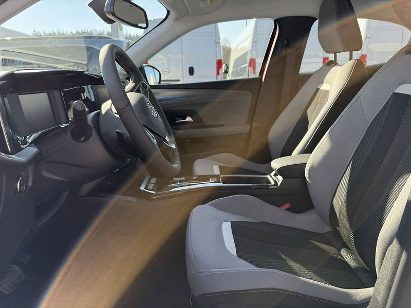 Opel Mokka Edition 1.2 TURBO (96kW/130k) - fotka 9 z 23