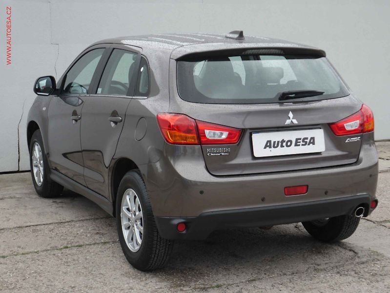 Mitsubishi ASX (2017) 1.6 MIVEC, ČR, AC, park.asist - fotka 4 z 14