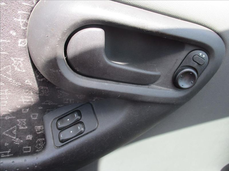 Opel Corsa 1,2 i, automat, klima, servis, - fotka 20 z 27