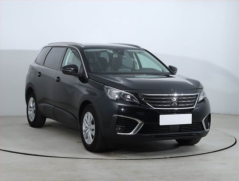 Peugeot 5008 (2020) PureTech 130, Automat, 7 míst - fotka 1 z 21