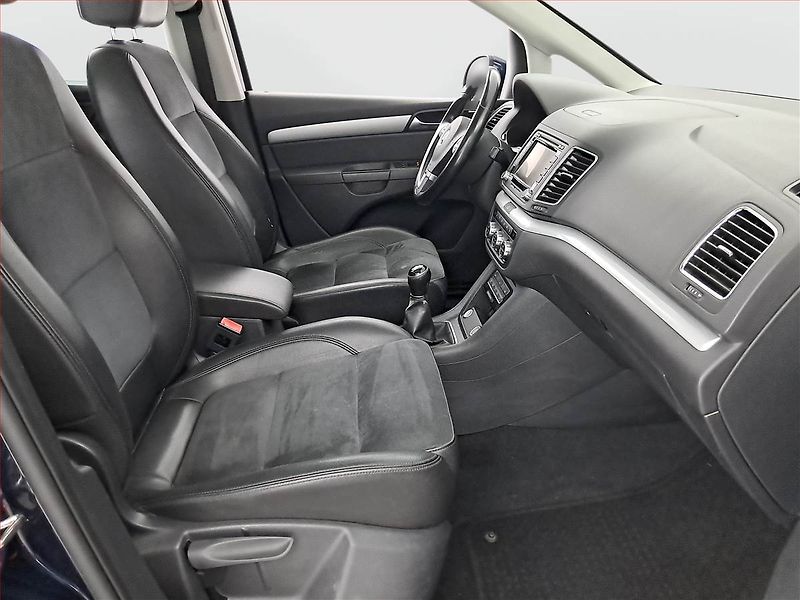 Volkswagen Sharan (2014) 2.0 TDI, Kůže, Navi, Bi-Xenony - fotka 9 z 22