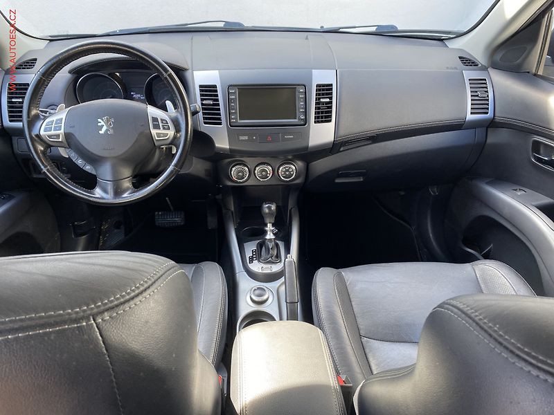Peugeot 4007 (2012) 2.2 HDi 4x4, AT, xenon, kůže - fotka 8 z 22