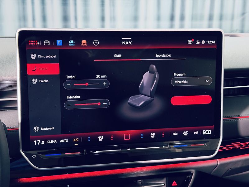 Volkswagen ID.7 (2025) GTX*4M*ZÁRUKA*TAŽNÉ*HEADUP*MAX - fotka 26 z 41