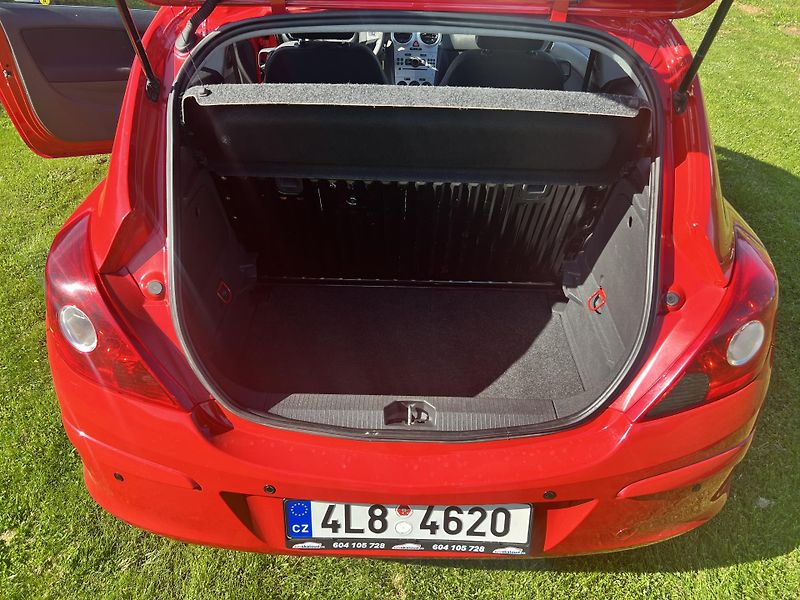Opel Corsa 1,0 48KW,KLIMA,77TKM,1MAJITEL - fotka 14 z 34