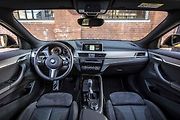 BMW X2.