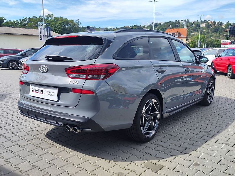 Hyundai i30 1.5 T-GDI/103kW N-Line DCT - fotka 5 z 37