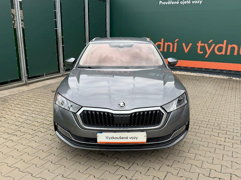 Škoda Octavia (2023) COMBI STYLE 2.0TDI 85KW ZÁRUKA - fotka 16 z 21