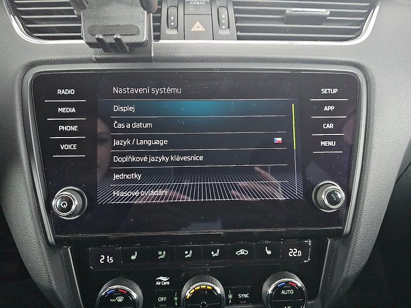 Škoda Octavia (2018) 1.6TDI 85kW  STYLE - fotka 18 z 26