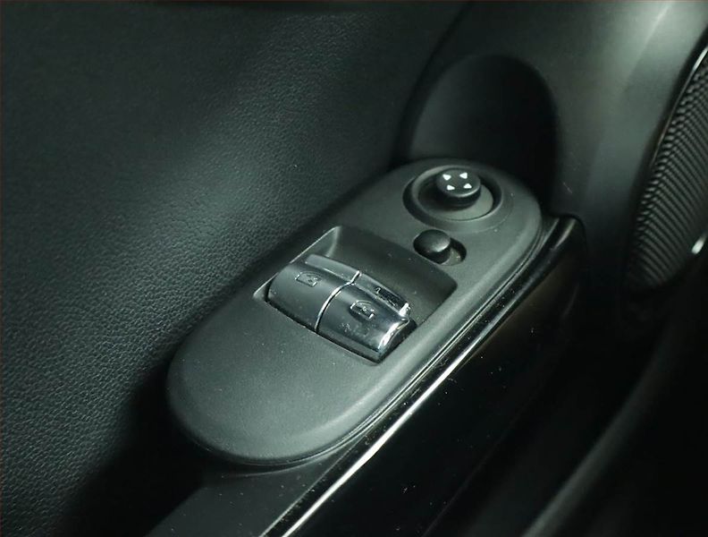 Mini Ostatní (2021) Cooper SE 32 kWh, SoH 98% - fotka 16 z 20