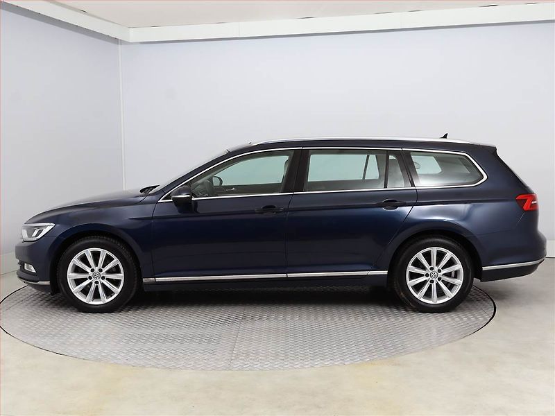 Volkswagen Passat (2016) Highline 2.0 TDI, ČR,1.maj - fotka 3 z 15