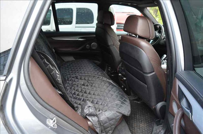 BMW X5 (2017) XDRIVE AT - fotka 16 z 18
