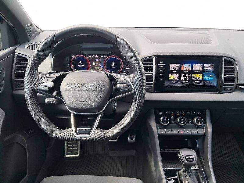 Škoda Karoq (2025) SportLine TDI 110KW 4x4 / 2.0 - fotka 8 z 29