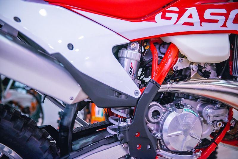 GASGAS EC 250 Racing (2022) EC 250 TPI 2T - fotka 38 z 49