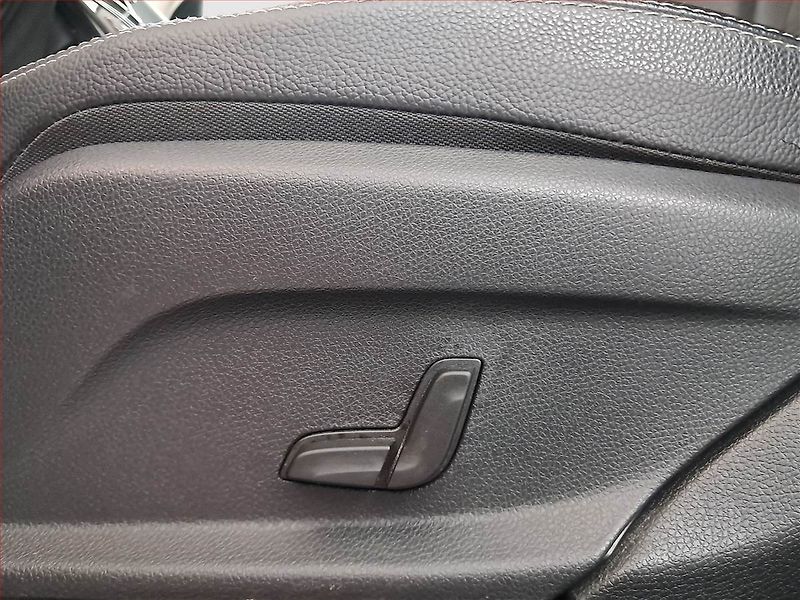 Mercedes-Benz GLC (2017) 220 d 4MATIC - fotka 23 z 23