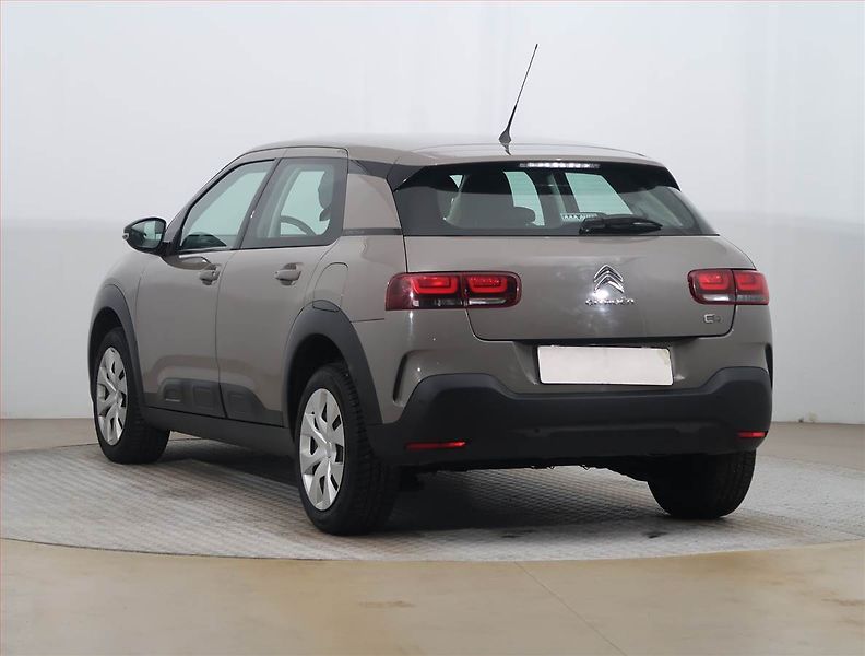 Citroën C4 Cactus (2018) 1.2 PureTech, Serv.kniha - fotka 4 z 15