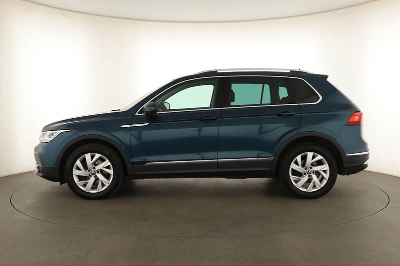 Volkswagen Tiguan (2021) Elegance 2.0 TSI - fotka 3 z 21